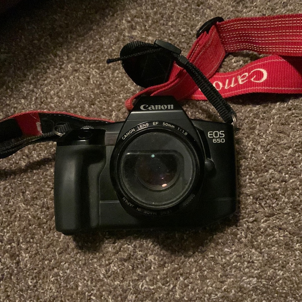 Canon Eos 620-650 Camera
